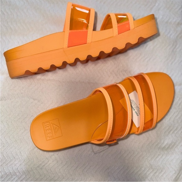 NWT reef vista hi-energy sandal size 10 - Picture 8 of 8